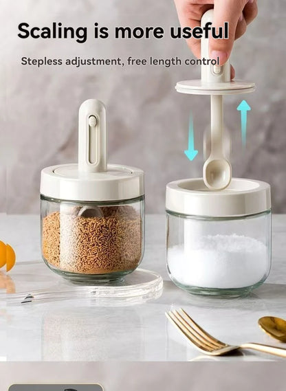 Spice & Pepper Shaker – Plastic Herb & Spice Shaker for Everyday Kitchen Use.
