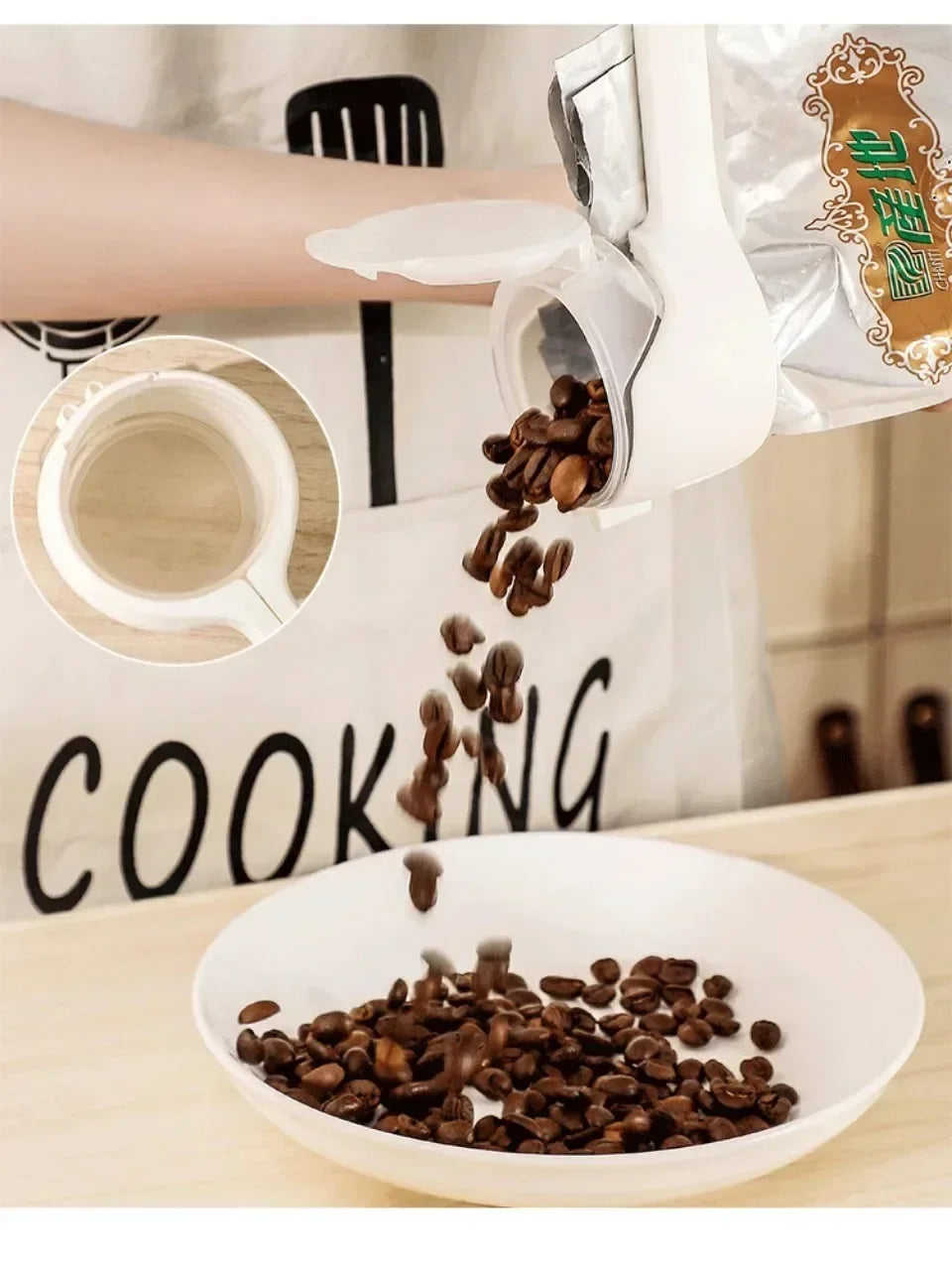 Snack Sealing Clip – Fresh-Keeping Food Bag Sealer with Flip-Top Buckle, Dustproof, Leak-Proof & Insect-Resistant